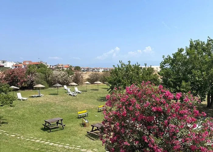Peaceful 1br By The Beach, Garden&bbq In Cunda Apartment