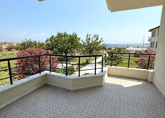 Peaceful 1br By The Beach, Garden&bbq In Cunda *